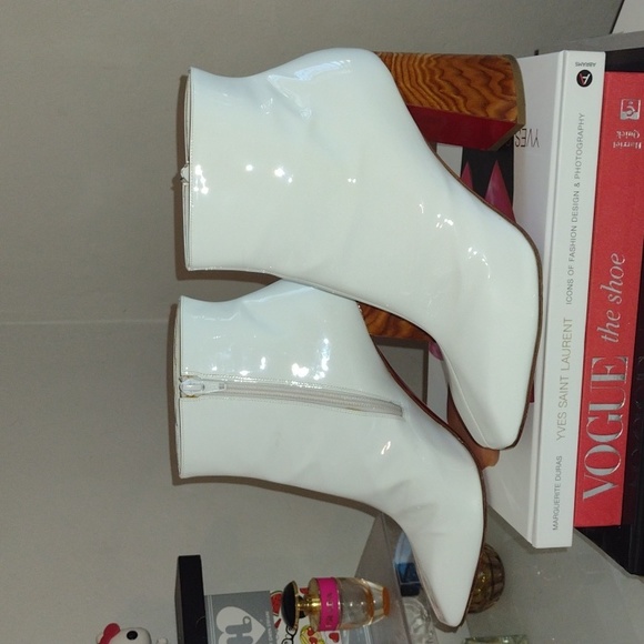 ON HOLD ♡ Christian Louboutin Hilconico 85 White Patent Leather Boots 39.5 - Picture 2 of 16
